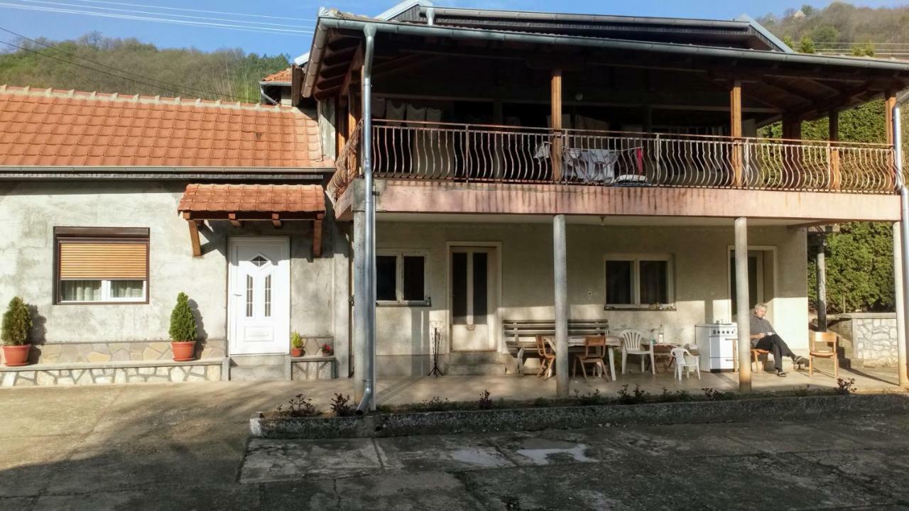 Guest House Green View Pirot Luaran gambar